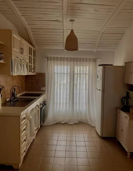 Cozy Attic With Terrace Διαμέρισμα Δυρράχιο 0*,  Αλβανία